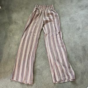 Flowy long pants. Thin and perfect for summer. Very comfortable.